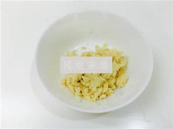 麻薯豆沙蛋黄酥怎么做，麻薯豆沙蛋黄酥怎么做好吃，麻薯豆沙蛋黄酥做法