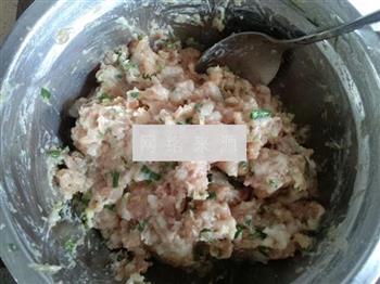 葱香肉肠怎么做，葱香肉肠怎么做好吃，葱香肉肠做法