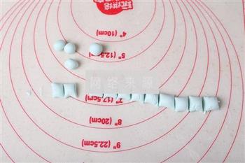 彩色糯米小圆子怎么做，彩色糯米小圆子怎么做好吃，彩色糯米小圆子做法