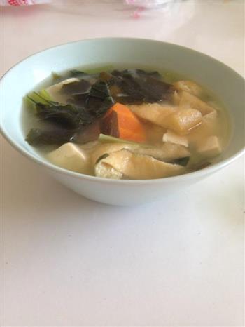 小松菜味噌汤怎么做，小松菜味噌汤怎么做好吃，小松菜味噌汤做法
