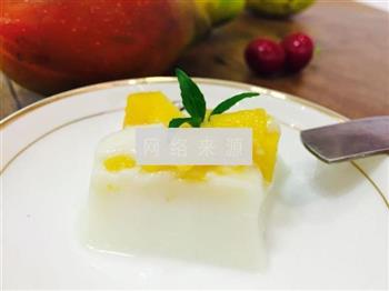 芒果奶冻怎么做，芒果奶冻怎么做好吃，芒果奶冻做法
