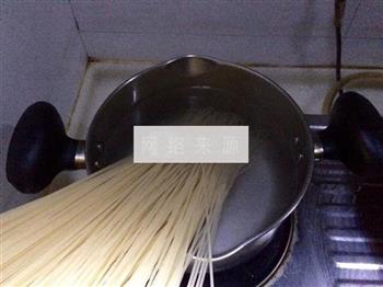 鸡胸杂蔬干拌米粉怎么做，鸡胸杂蔬干拌米粉怎么做好吃，鸡胸杂蔬干拌米粉做法