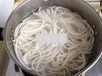 鸡胸杂蔬干拌米粉怎么做，鸡胸杂蔬干拌米粉怎么做好吃，鸡胸杂蔬干拌米粉做法