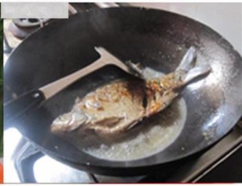 红油豆瓣武昌鱼怎么做，红油豆瓣武昌鱼怎么做好吃，红油豆瓣武昌鱼做法
