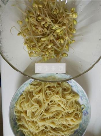 韩式辣椒拌冷面怎么做，韩式辣椒拌冷面怎么做好吃，韩式辣椒拌冷面做法