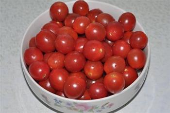 油渍番茄怎么做，油渍番茄怎么做好吃，油渍番茄做法