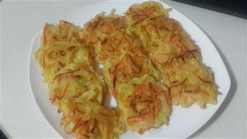 土豆小饼怎么做，土豆小饼怎么做好吃，土豆小饼做法