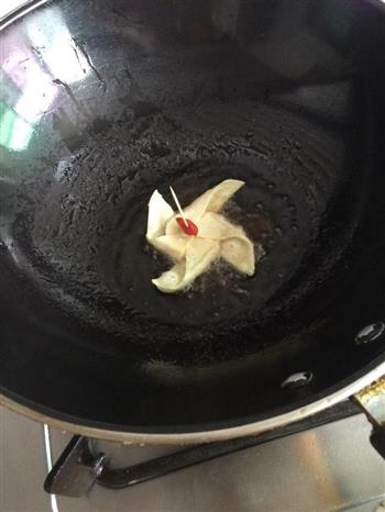 风车馄饨皮怎么做，风车馄饨皮怎么做好吃，风车馄饨皮做法