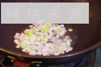 泡菜土豆片怎么做，泡菜土豆片怎么做好吃，泡菜土豆片做法
