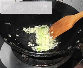 黑木耳炒三素怎么做，黑木耳炒三素怎么做好吃，黑木耳炒三素做法