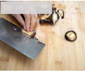 黑木耳炒三素怎么做，黑木耳炒三素怎么做好吃，黑木耳炒三素做法