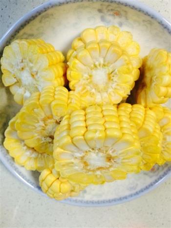 子排玉米杏鲍菇煲怎么做，子排玉米杏鲍菇煲怎么做好吃，子排玉米杏鲍菇煲做法