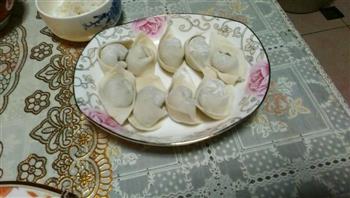 菜肉小馄钝怎么做，菜肉小馄钝怎么做好吃，菜肉小馄钝做法