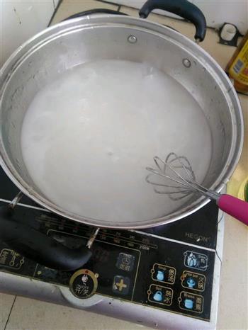 自制超好吃凉粉夏日必备怎么做，自制超好吃凉粉夏日必备怎么做好吃，自制超好吃凉粉夏日必备做法