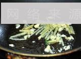 豆芽韭菜根怎么做，豆芽韭菜根怎么做好吃，豆芽韭菜根做法