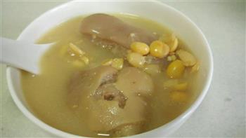黄豆猪蹄汤怎么做，黄豆猪蹄汤怎么做好吃，黄豆猪蹄汤做法