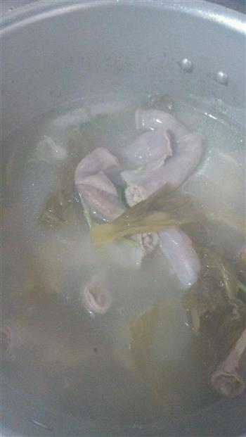 咸菜粉肠汤怎么做，咸菜粉肠汤怎么做好吃，咸菜粉肠汤做法