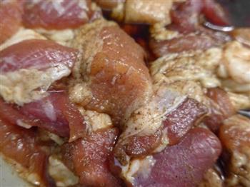 蛋黄栗子咸肉粽怎么做，蛋黄栗子咸肉粽怎么做好吃，蛋黄栗子咸肉粽做法