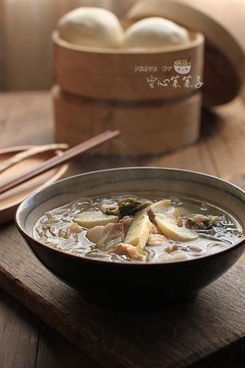雪菜白肉土豆粉怎么做，雪菜白肉土豆粉怎么做好吃，雪菜白肉土豆粉做法