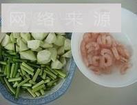丝瓜炒虾仁怎么做，丝瓜炒虾仁怎么做好吃，丝瓜炒虾仁做法