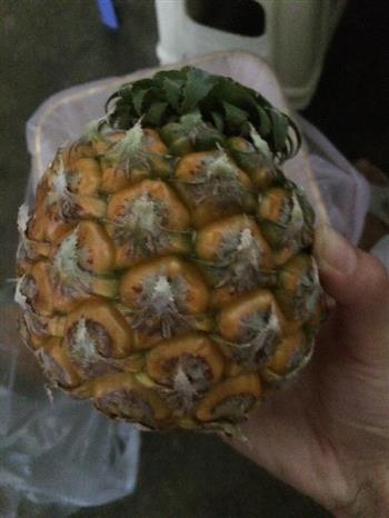 糖水菠萝怎么做，糖水菠萝怎么做好吃，糖水菠萝做法