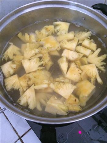 糖水菠萝怎么做，糖水菠萝怎么做好吃，糖水菠萝做法