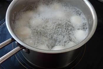 椰汁西米汤圆怎么做，椰汁西米汤圆怎么做好吃，椰汁西米汤圆做法