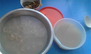 超级简单肉皮冻怎么做，超级简单肉皮冻怎么做好吃，超级简单肉皮冻做法