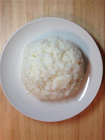 腊虾蔬奶白酱焗饭怎么做，腊虾蔬奶白酱焗饭怎么做好吃，腊虾蔬奶白酱焗饭做法