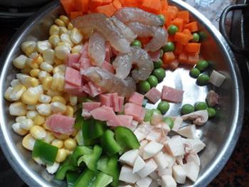 七彩焗饭怎么做，七彩焗饭怎么做好吃，七彩焗饭做法