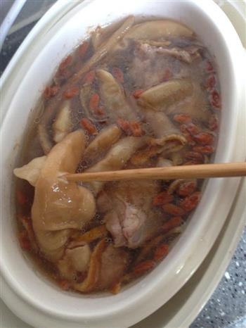 花胶龙骨沙参汤怎么做，花胶龙骨沙参汤怎么做好吃，花胶龙骨沙参汤做法