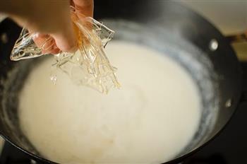 杏仁露和杏仁豆腐怎么做，杏仁露和杏仁豆腐怎么做好吃，杏仁露和杏仁豆腐做法