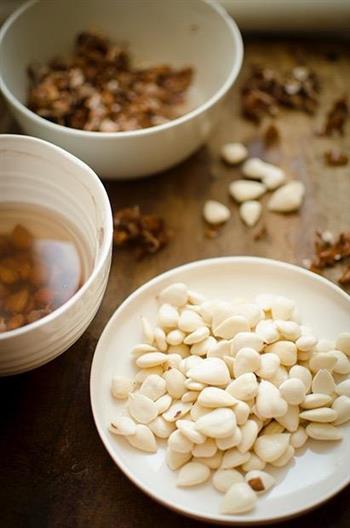 杏仁露和杏仁豆腐怎么做，杏仁露和杏仁豆腐怎么做好吃，杏仁露和杏仁豆腐做法
