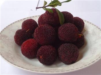 柠檬蜂蜜杨梅怎么做，柠檬蜂蜜杨梅怎么做好吃，柠檬蜂蜜杨梅做法