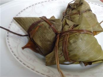 咸肉粽子怎么做，咸肉粽子怎么做好吃，咸肉粽子做法