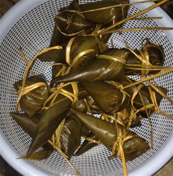 玉米瘦肉花生粽怎么做，玉米瘦肉花生粽怎么做好吃，玉米瘦肉花生粽做法