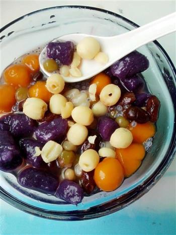 红豆莲子芋圆甜品怎么做，红豆莲子芋圆甜品怎么做好吃，红豆莲子芋圆甜品做法