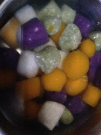 五彩缤纷芋圆红豆糖水怎么做，五彩缤纷芋圆红豆糖水怎么做好吃，五彩缤纷芋圆红豆糖水做法
