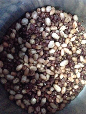 五彩缤纷芋圆红豆糖水怎么做，五彩缤纷芋圆红豆糖水怎么做好吃，五彩缤纷芋圆红豆糖水做法