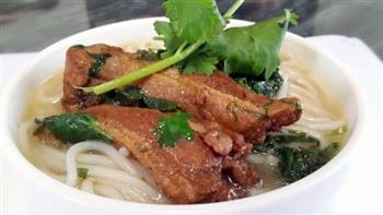 鸭汤米粉怎么做，鸭汤米粉怎么做好吃，鸭汤米粉做法