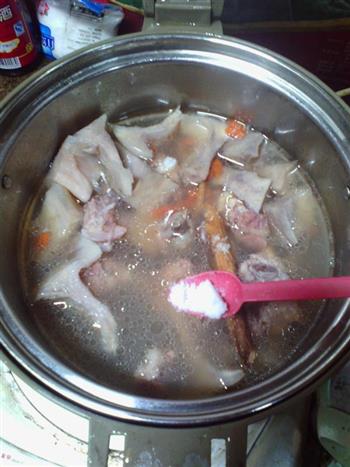榴莲壳排骨汤怎么做，榴莲壳排骨汤怎么做好吃，榴莲壳排骨汤做法