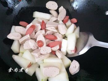 肉丸肠仔冬瓜汤怎么做，肉丸肠仔冬瓜汤怎么做好吃，肉丸肠仔冬瓜汤做法