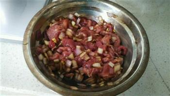 香烤牙签羊肉串怎么做，香烤牙签羊肉串怎么做好吃，香烤牙签羊肉串做法