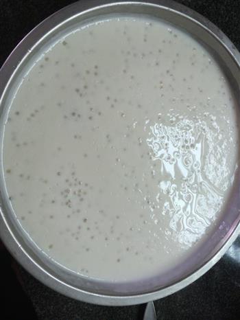 西米牛奶椰汁糕怎么做，西米牛奶椰汁糕怎么做好吃，西米牛奶椰汁糕做法