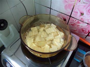 鹌鹑蛋白果糖水怎么做，鹌鹑蛋白果糖水怎么做好吃，鹌鹑蛋白果糖水做法