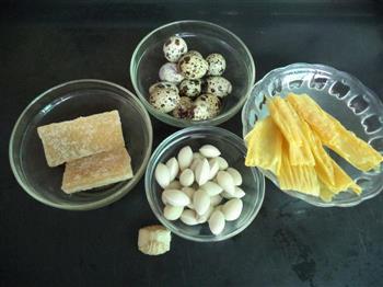 鹌鹑蛋白果糖水怎么做，鹌鹑蛋白果糖水怎么做好吃，鹌鹑蛋白果糖水做法