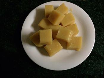 万能的电饭锅君—豌豆黄怎么做，万能的电饭锅君—豌豆黄怎么做好吃，万能的电饭锅君—豌豆黄做法