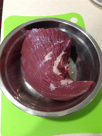 手撕麻辣牛肉条怎么做，手撕麻辣牛肉条怎么做好吃，手撕麻辣牛肉条做法
