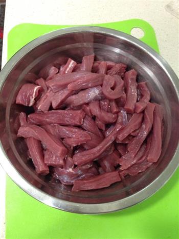 手撕麻辣牛肉条怎么做，手撕麻辣牛肉条怎么做好吃，手撕麻辣牛肉条做法