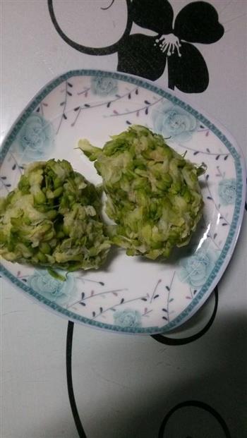 飘香槐花饼怎么做，飘香槐花饼怎么做好吃，飘香槐花饼做法